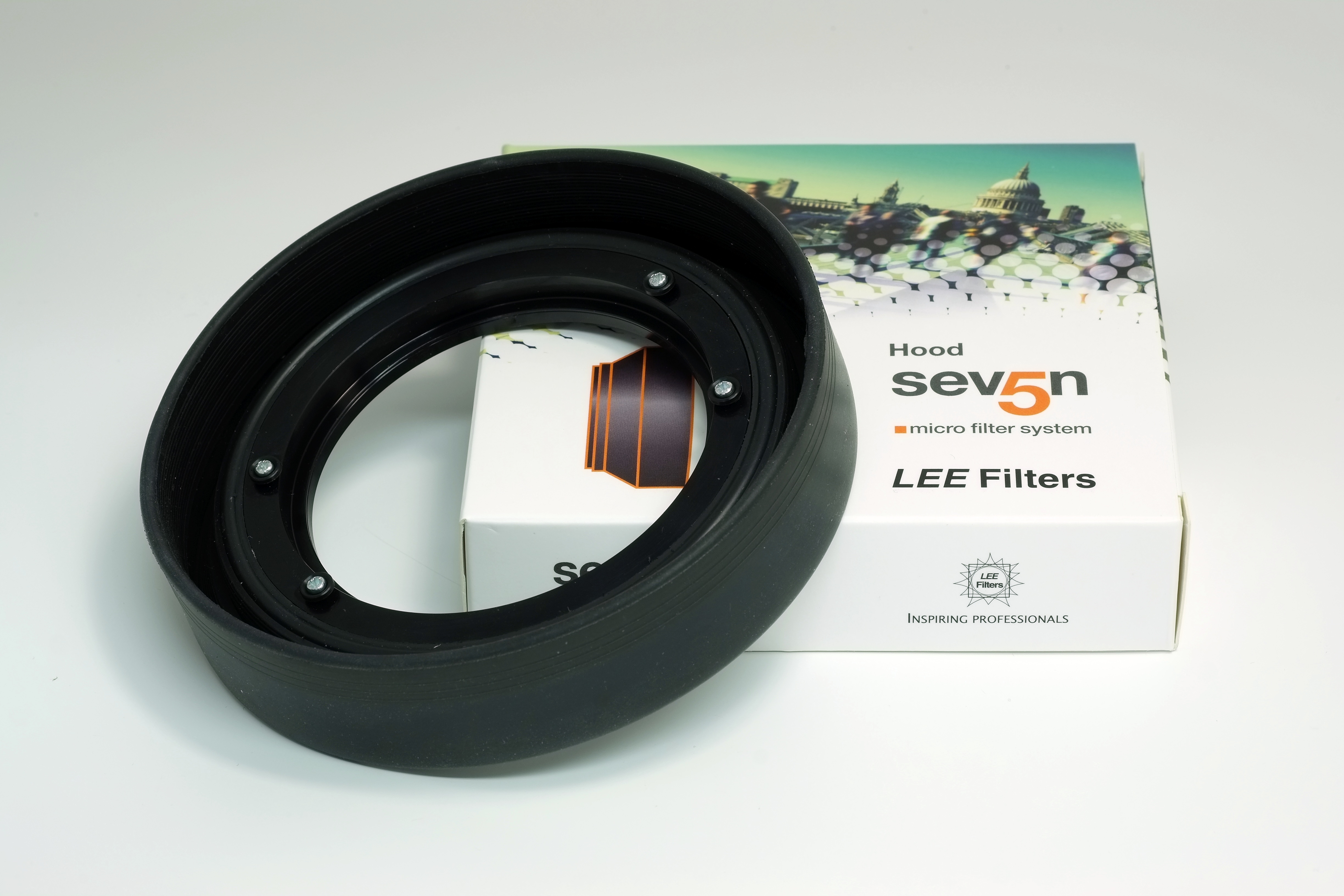 LEE Filters Seven 5 Lens hood - Click Image to Close